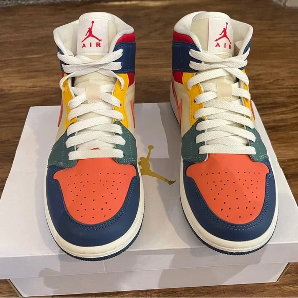 Women's Air Jordan 1 Mid SE in French Blue/Magic Ember - Picture 3 of 13